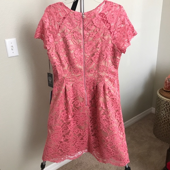 Pink lace A-line cocktail dress - Picture 2 of 7